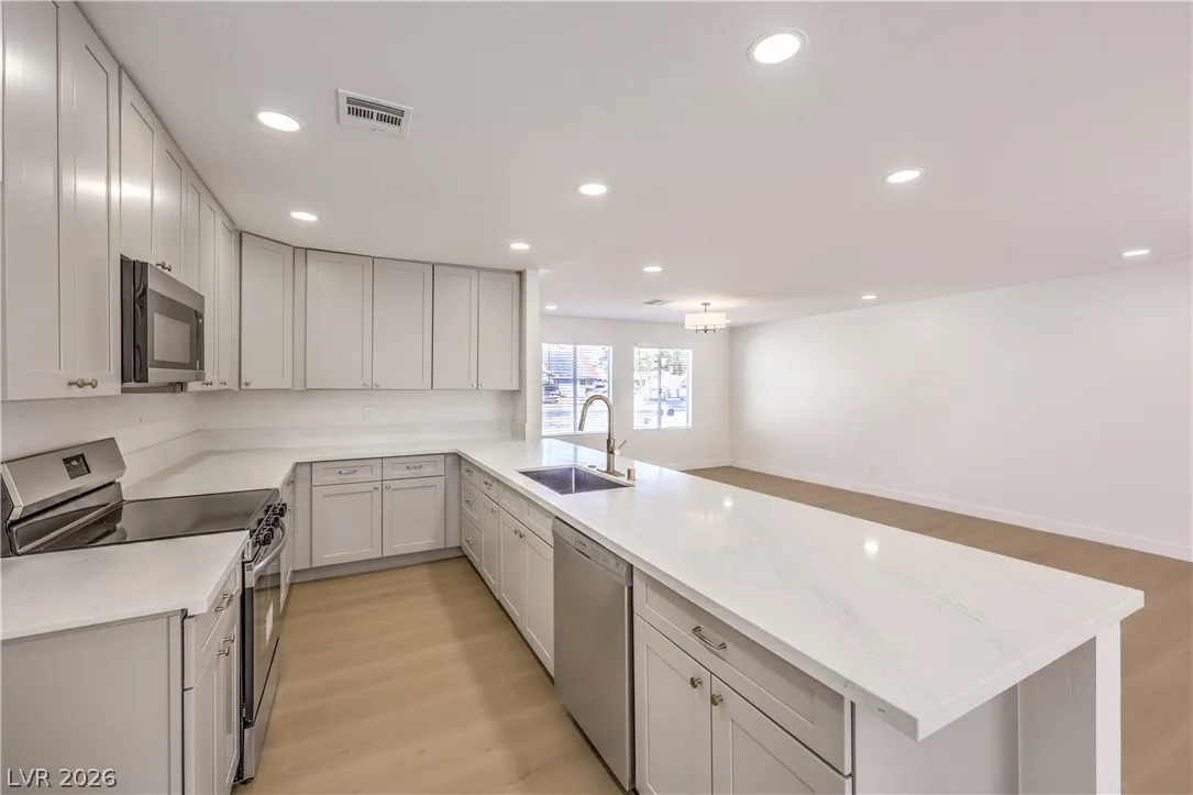 4309 Mott Circle — photo 4