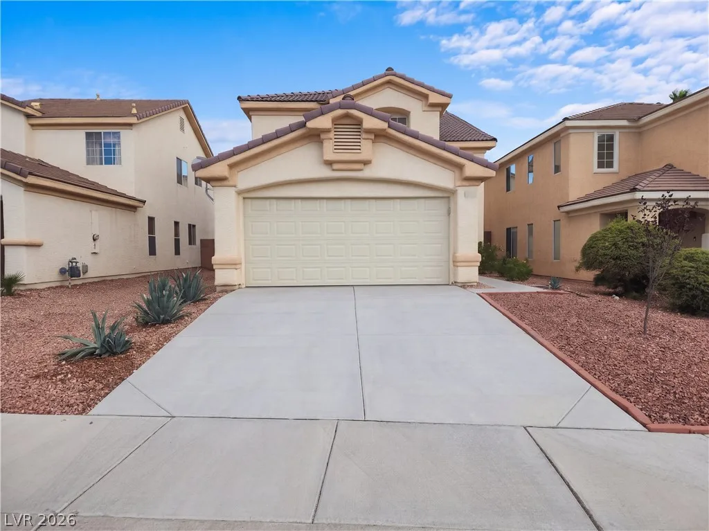 5040 Dancing Lights Avenue — photo 1