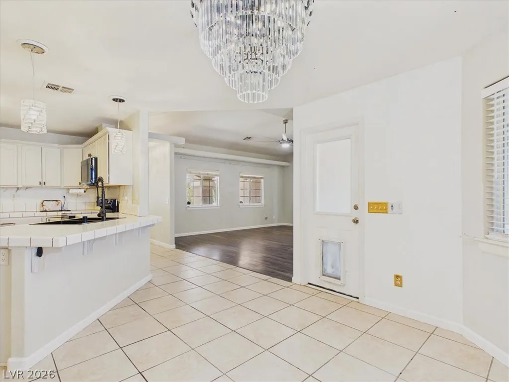 4970 Honey Locust Drive — photo 5