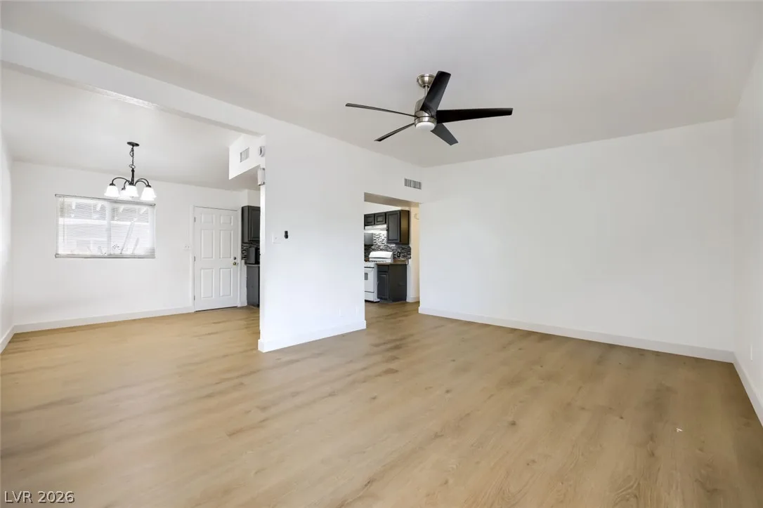 1104 Fay Boulevard — photo 2