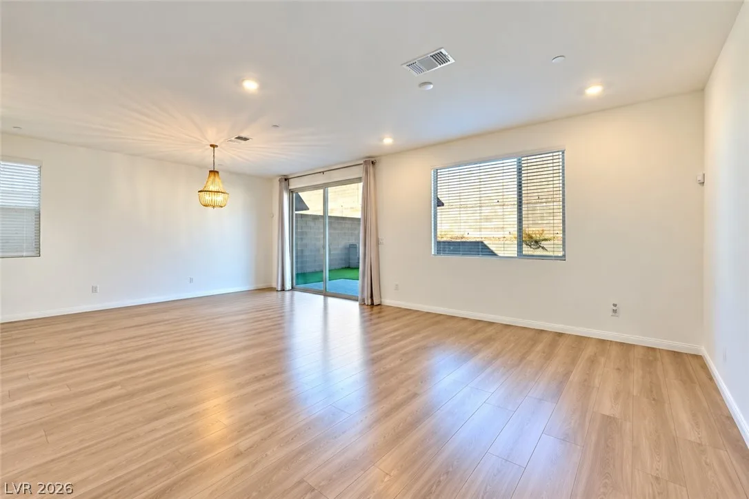1535 Pacific Baza Street — photo 5