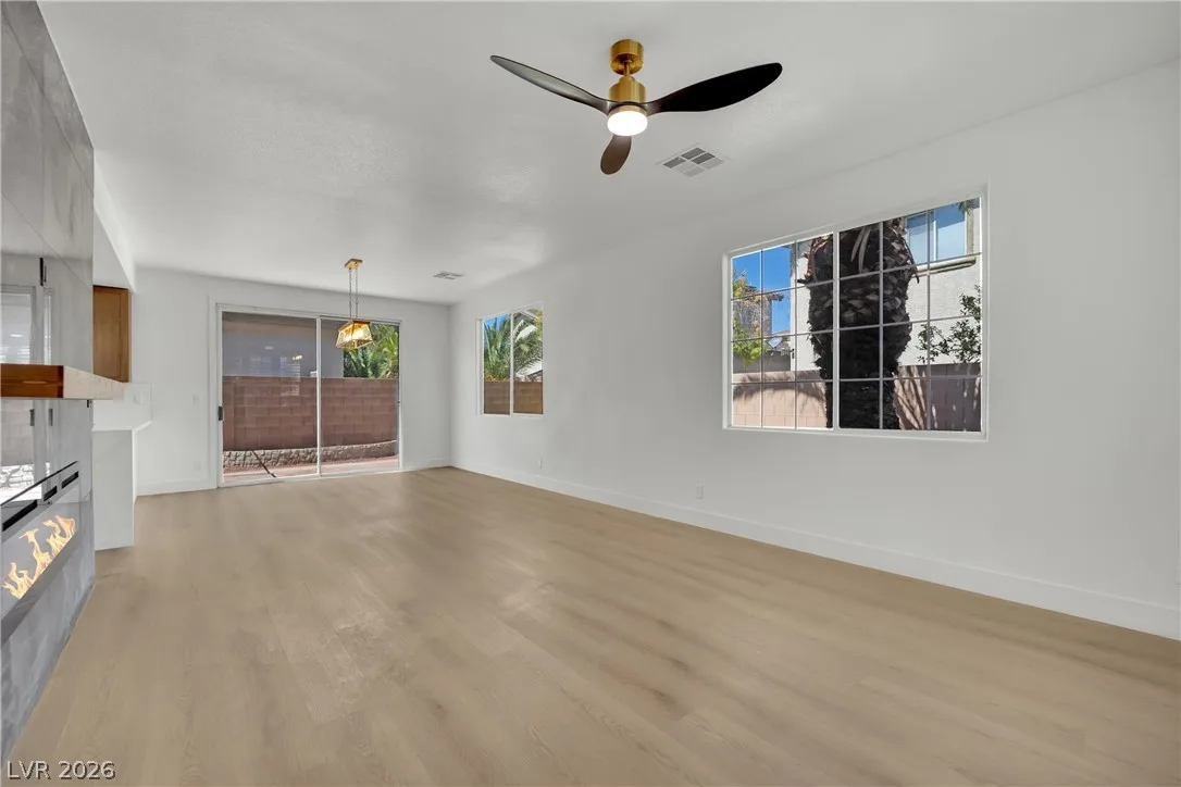1240 Las Brisas Court — photo 5