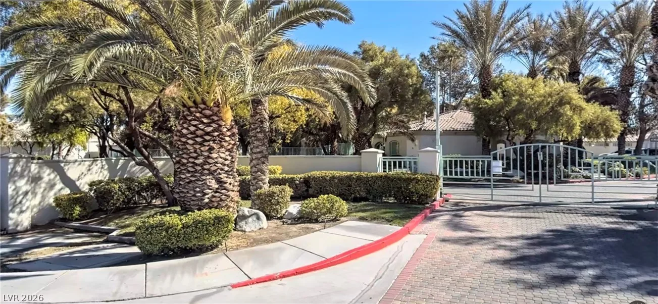 6480 Annie Oakley Drive 524 — photo 2