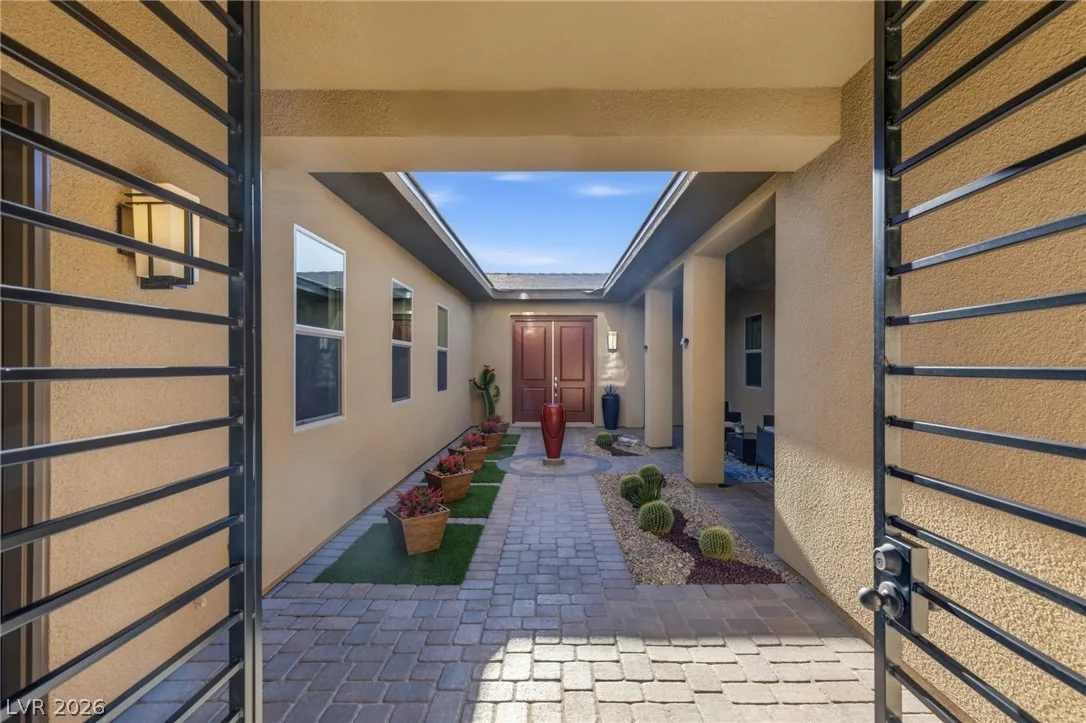 6125 Pebble Glen Court — photo 3