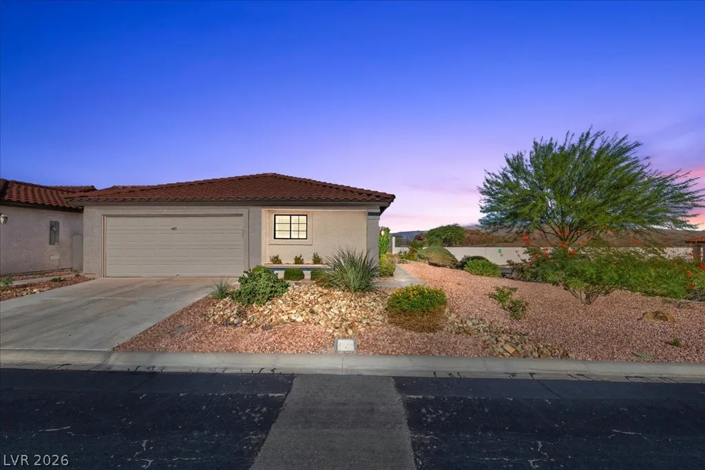 440 America Court — photo 1