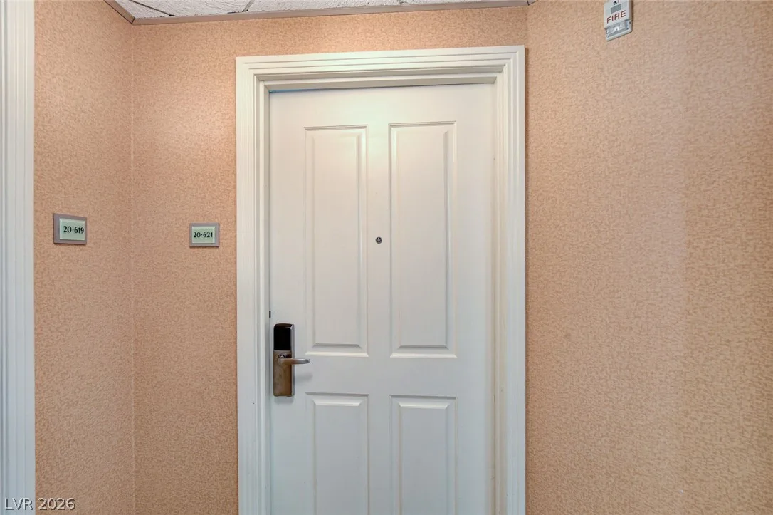 145 East Harmon Avenue 2021 — photo 4