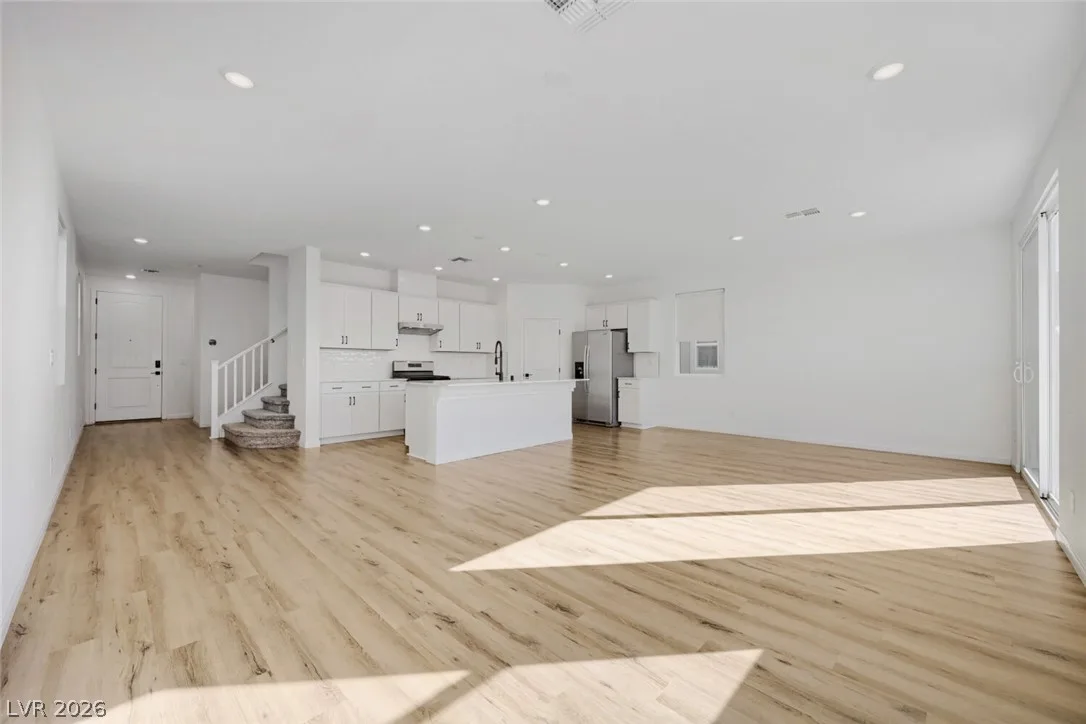 4145 Silver Torch Avenue — photo 3
