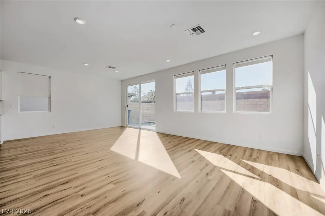 4145 Silver Torch Avenue — photo 4