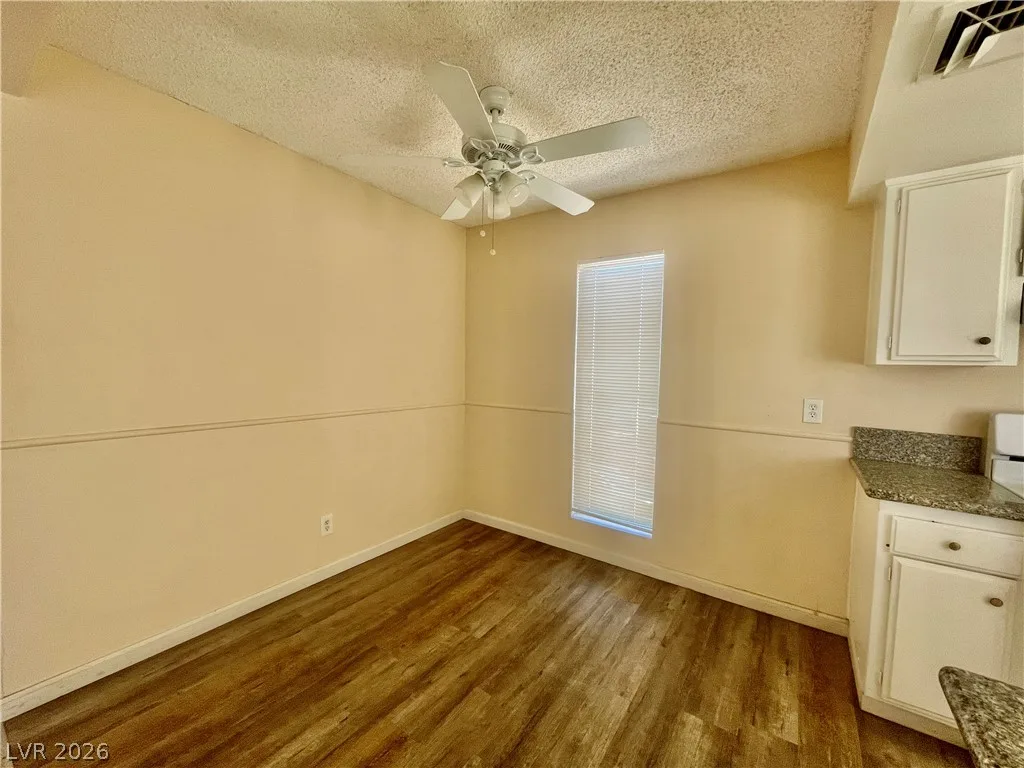 1405 Vegas Valley Drive 194 — photo 5