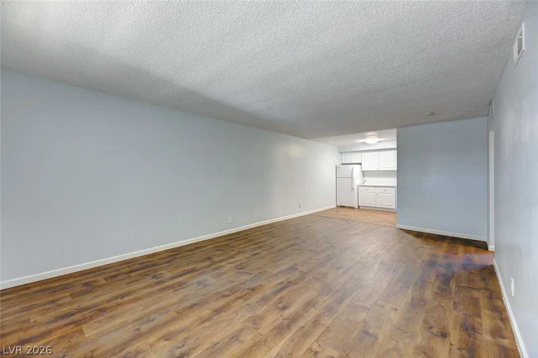 1700 Rexford Drive 108 — photo 3