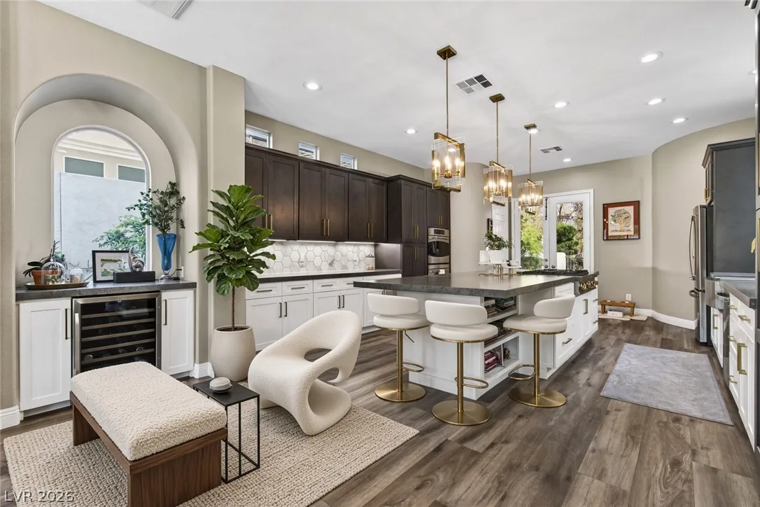 2587 Turtle Head Peak Dr Drive — photo 2