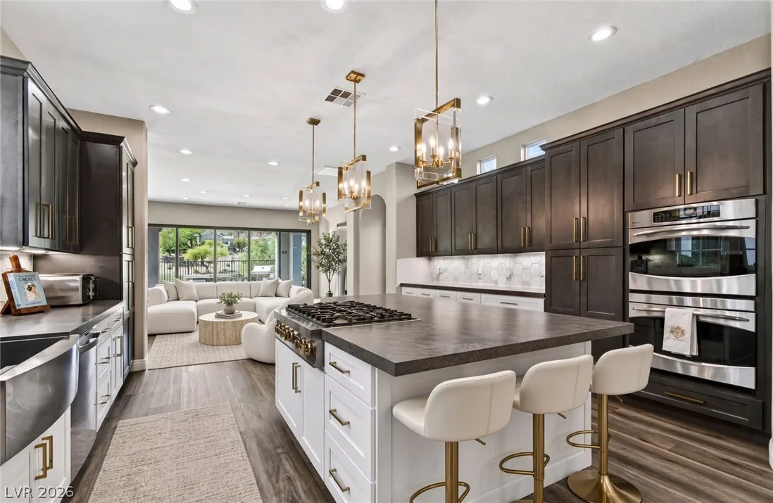 2587 Turtle Head Peak Dr Drive — photo 3