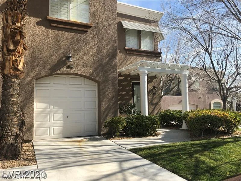 9108 Vista Greens Way 106 — photo 1