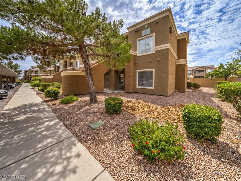 8070 West Russell Road 1015 — photo 2