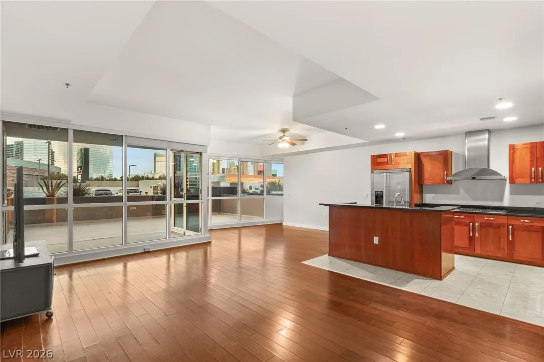 4525 Dean Martin Drive 409 — photo 3
