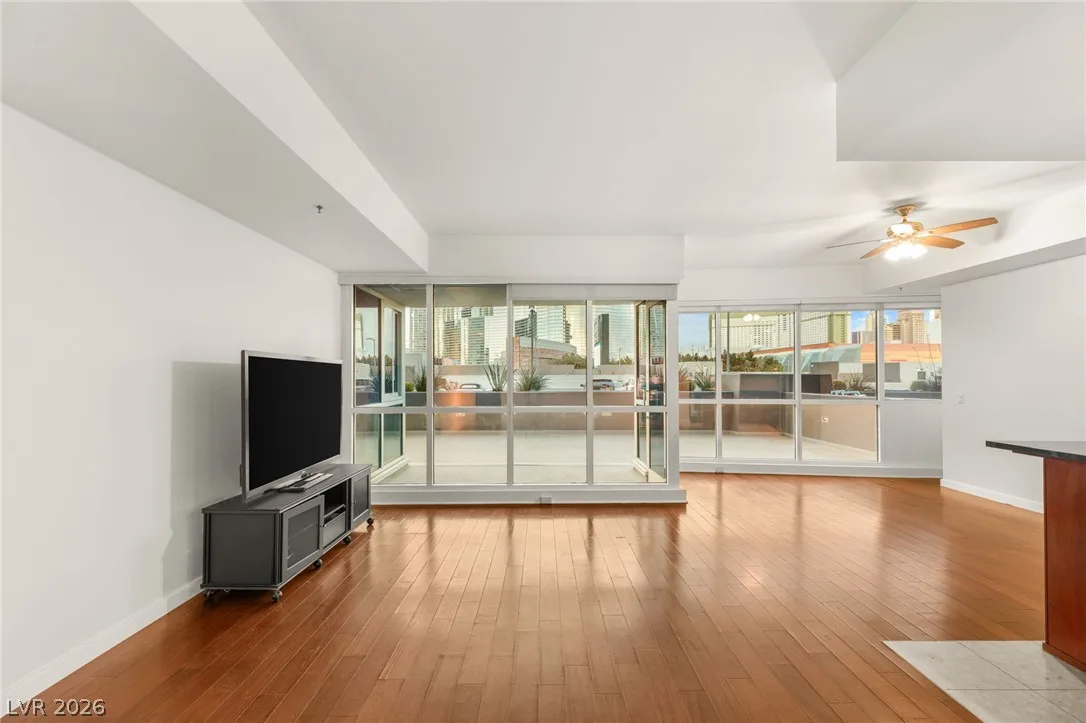 4525 Dean Martin Drive 409 — photo 4