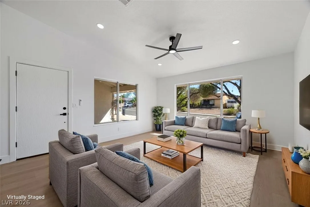 1408 Stacey Lane — photo 3
