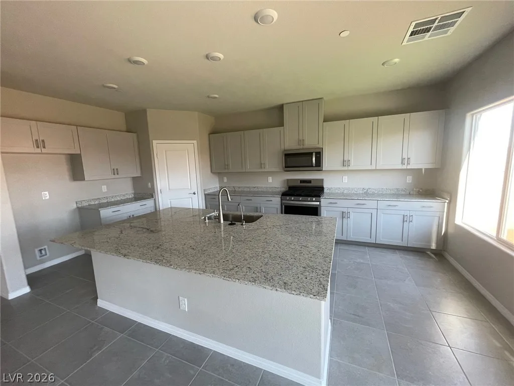 12738 Battista Lane — photo 3