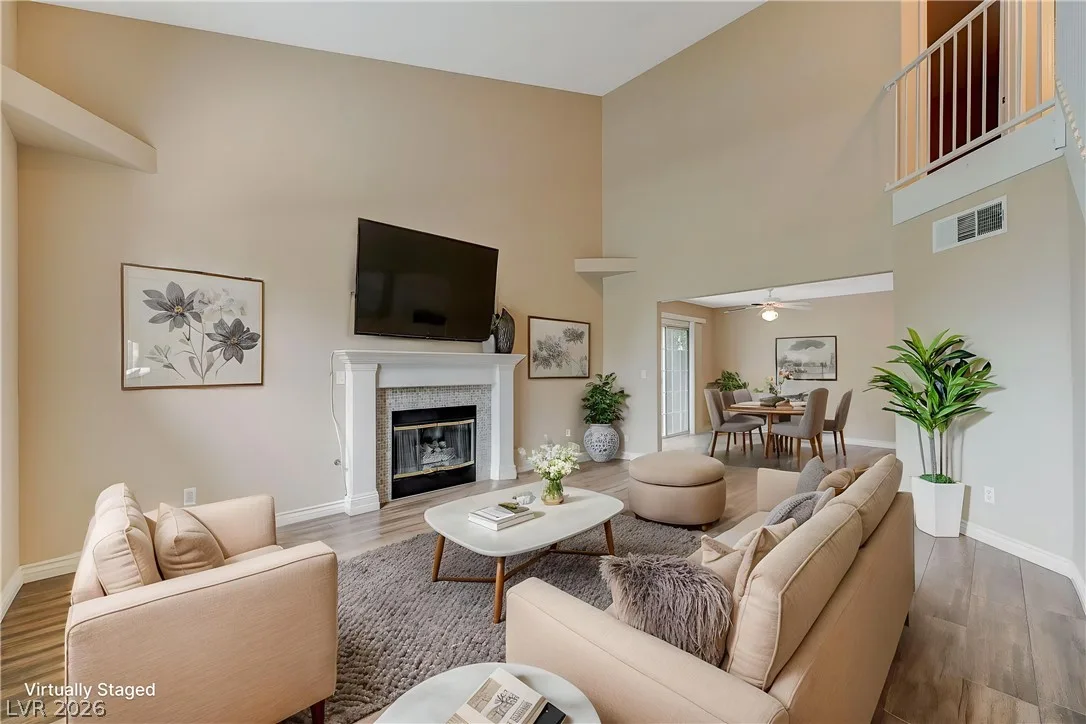 1618 COAL VALLEY Drive — photo 1