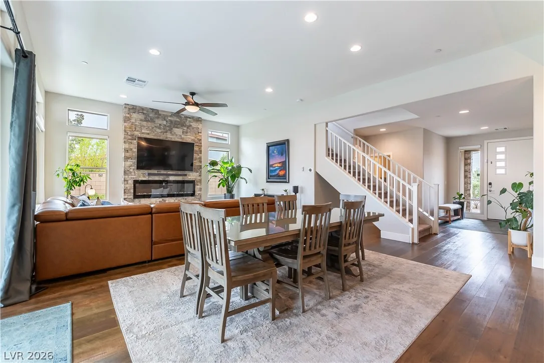 2114 Maderno Street — photo 3