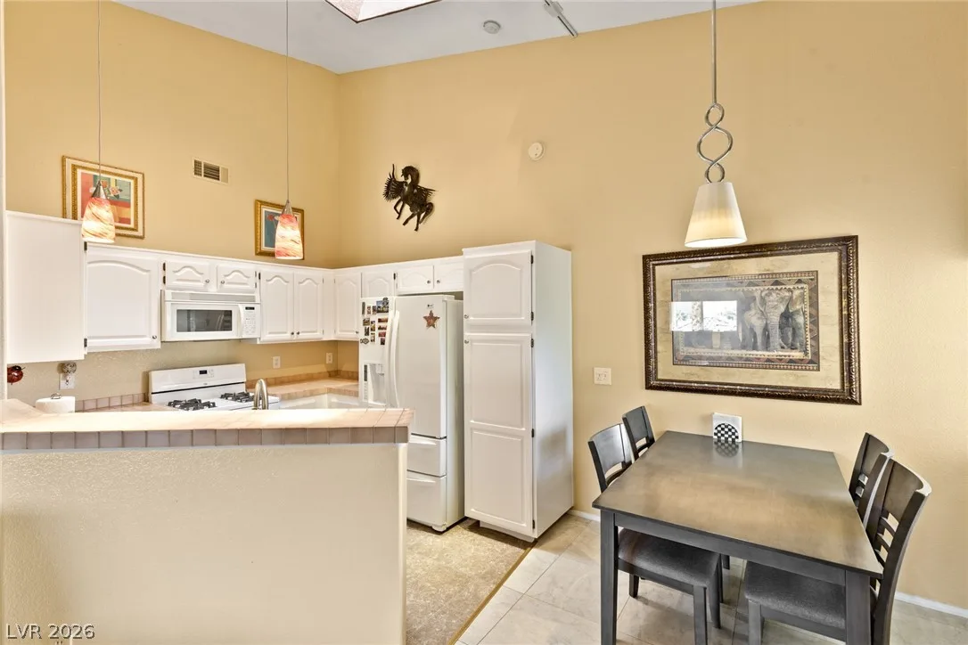 3320 South Fort Apache Road 224 — photo 4