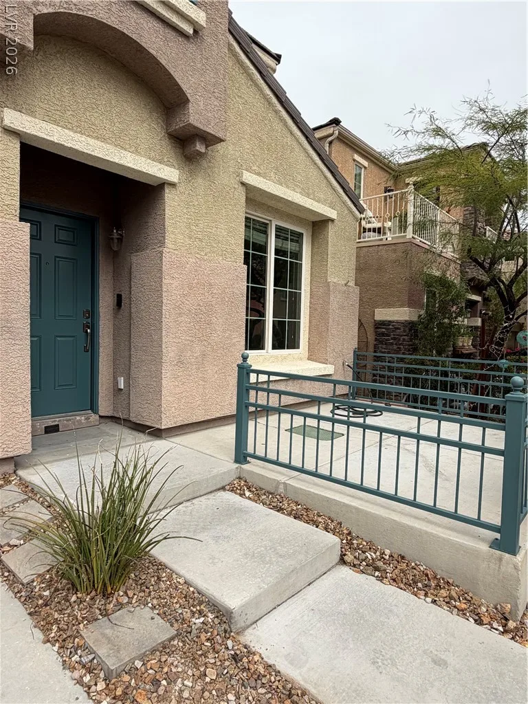 10540 Groton Avenue — photo 2