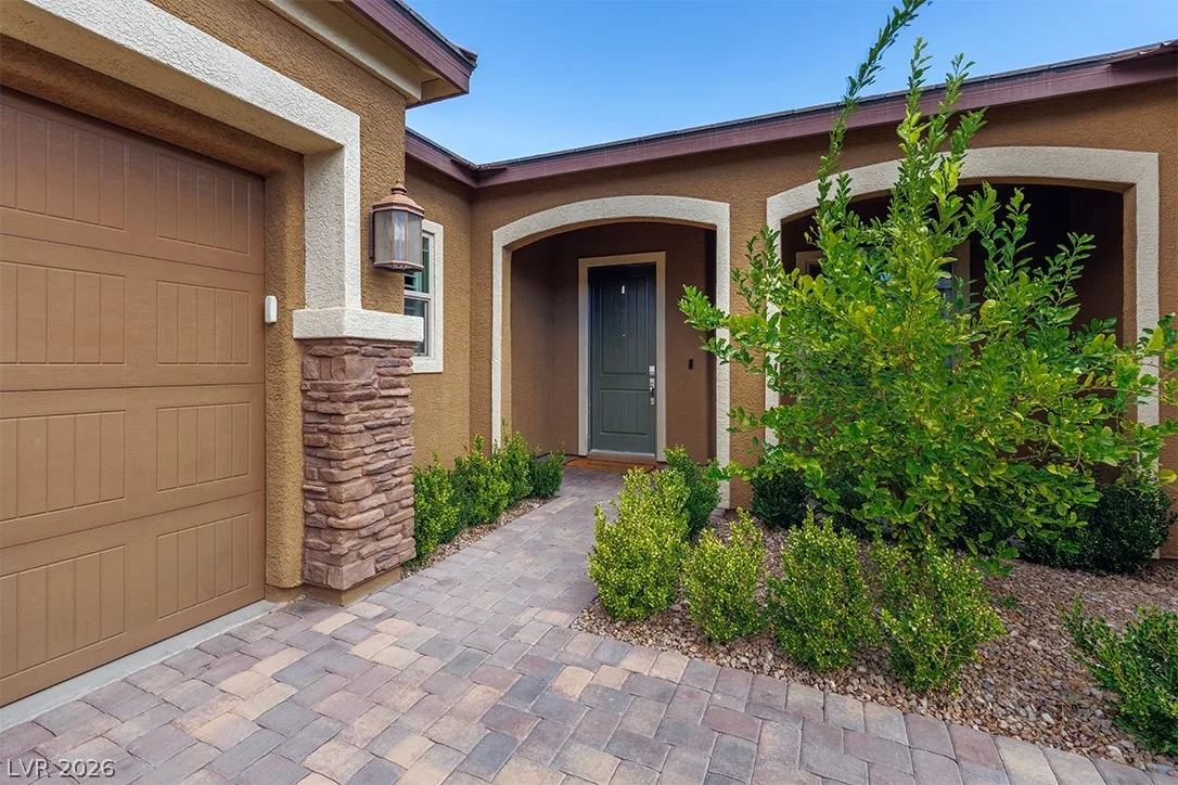 7722 Rainbow Rising Street — photo 4