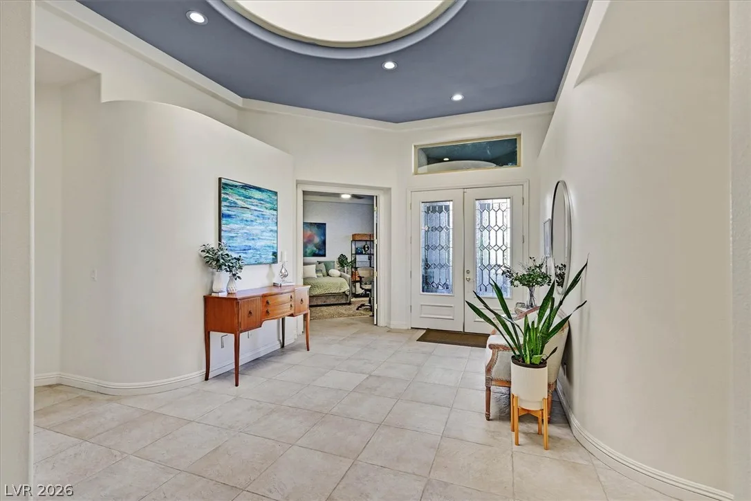113 Tesoro Drive — photo 3