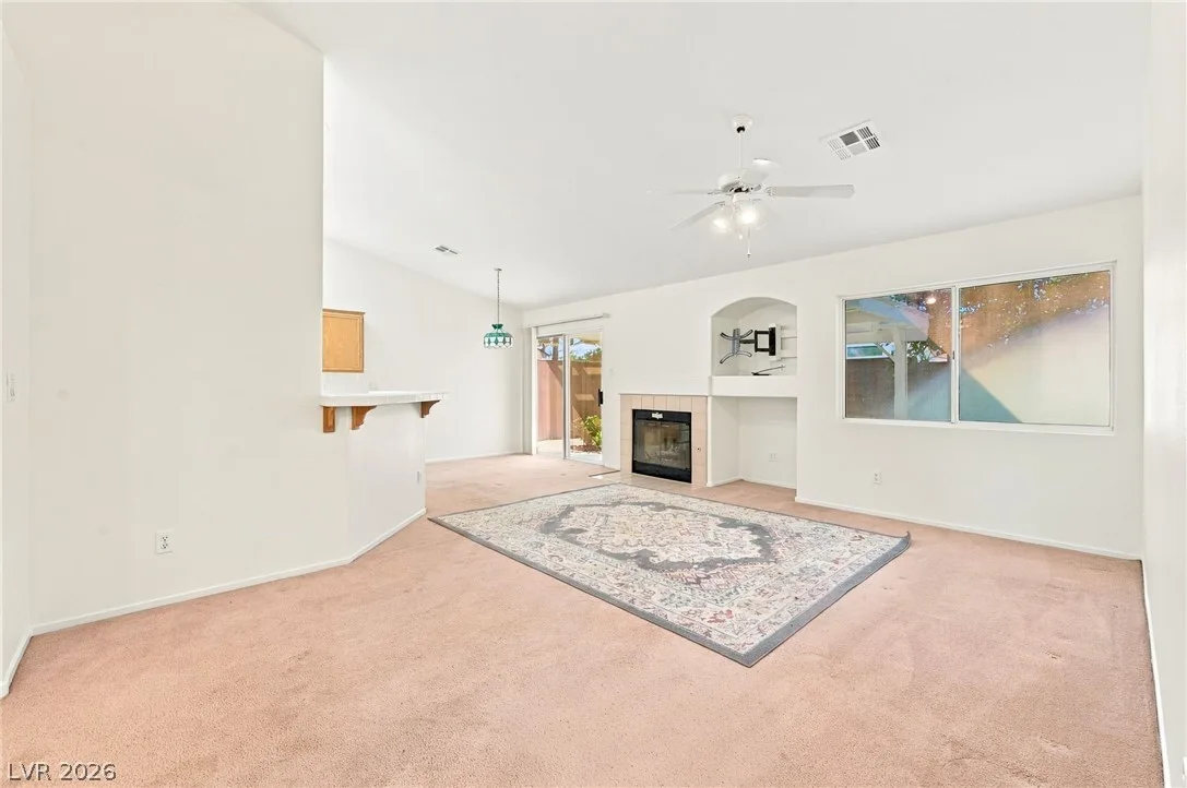 4219 Famoso Drive — photo 2