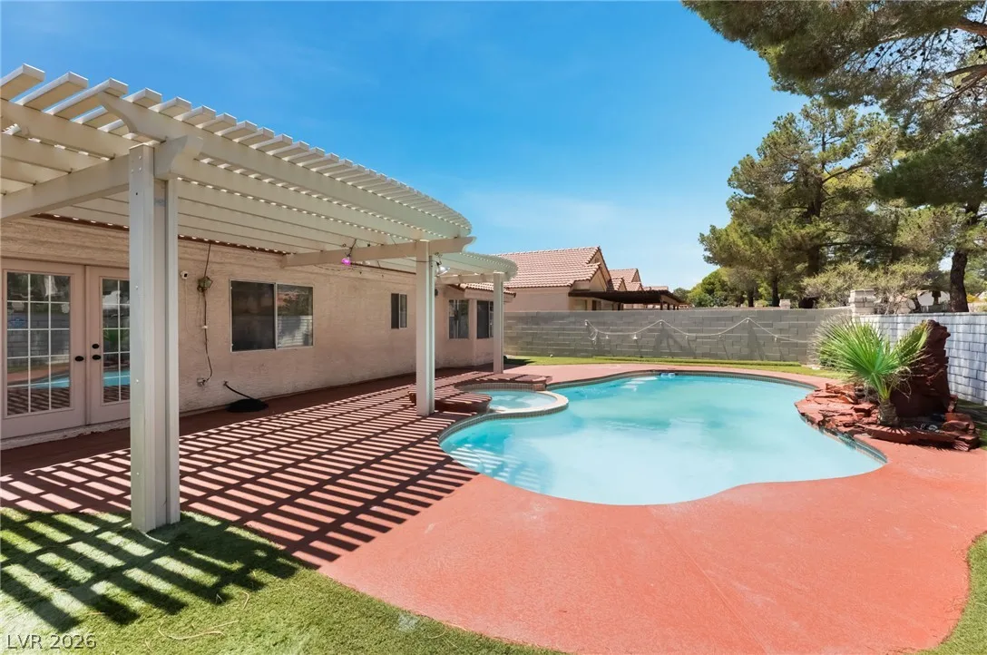 9028 Cypress Point Way — photo 1