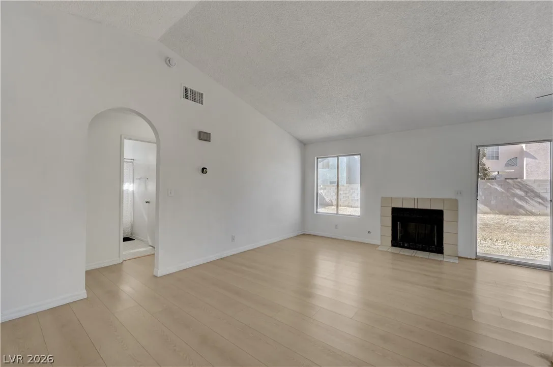 2173 Seahurst Drive — photo 4