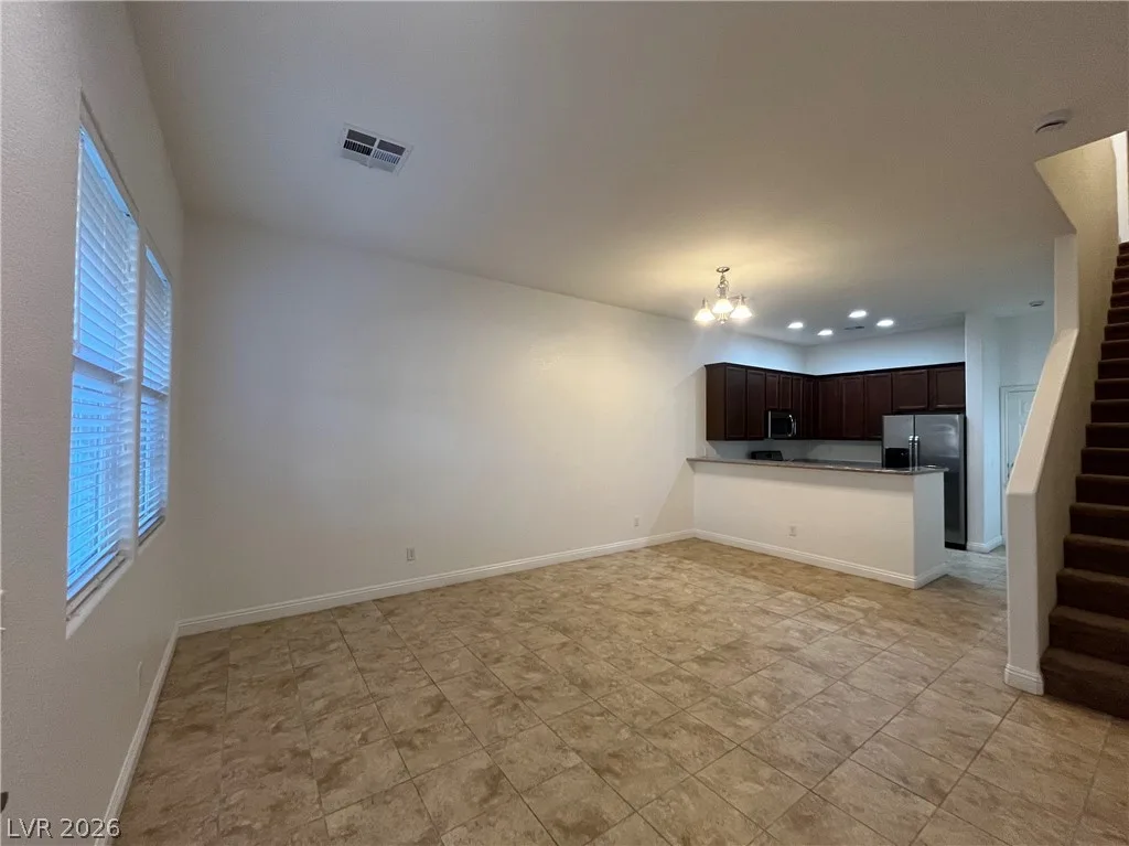 7584 Nicklin Street — photo 3