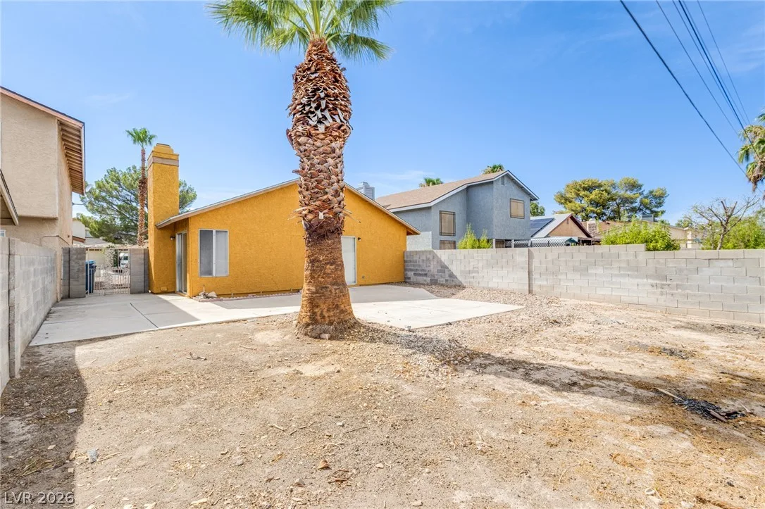 3821 Summer Breeze Circle — photo 5