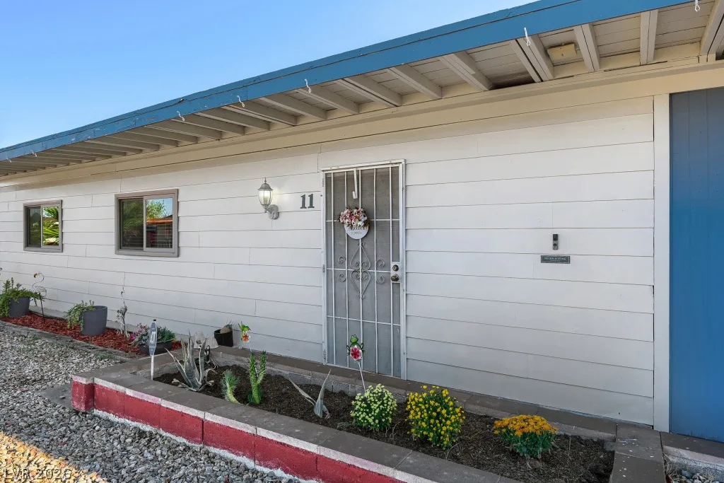 11 Washington Way — photo 4
