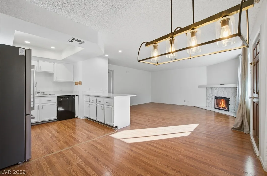945 Falconhead Lane 201 — photo 3