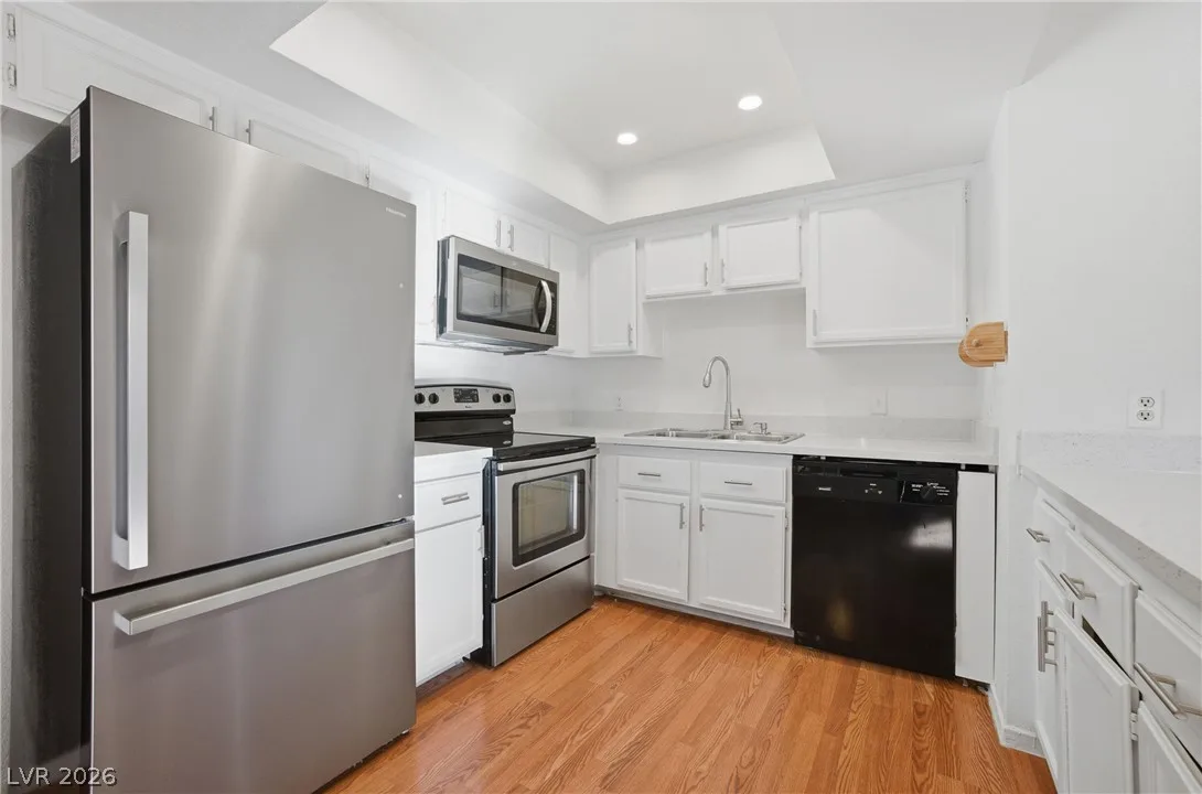 945 Falconhead Lane 201 — photo 5