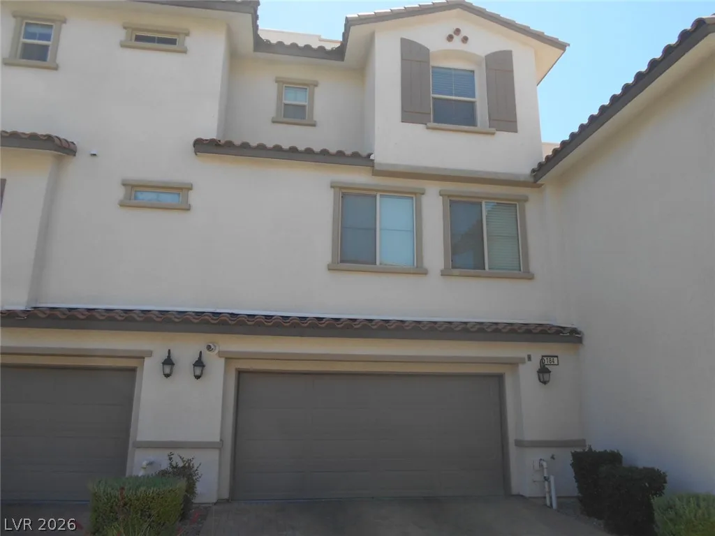 184 Petaluma Valley Drive — photo 2
