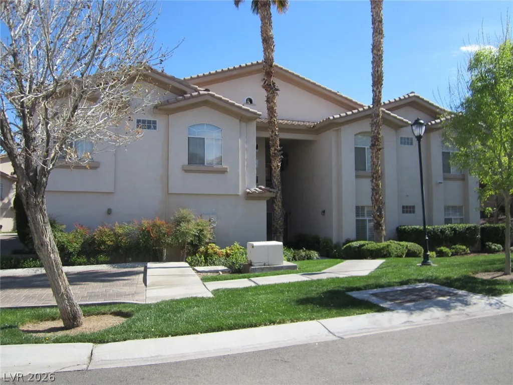 2050 West Warm Springs Road 211 — photo 1