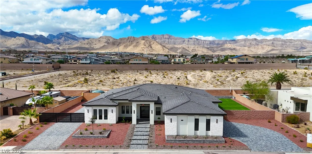 5545 Sierra Brook Court — photo 1