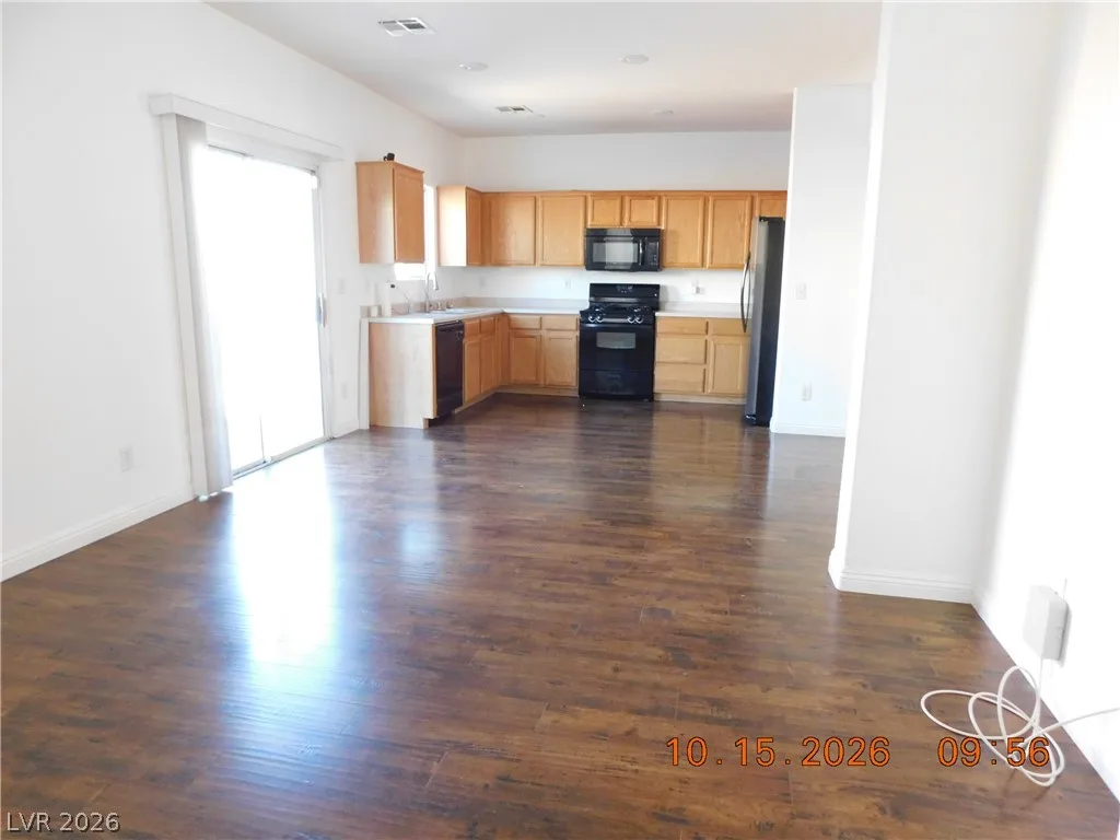 5844 Parrot Cove Court — photo 5