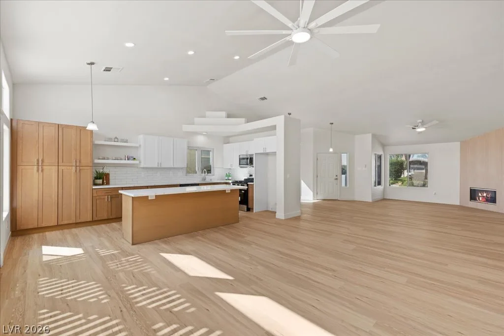 4682 Califa Drive — photo 3