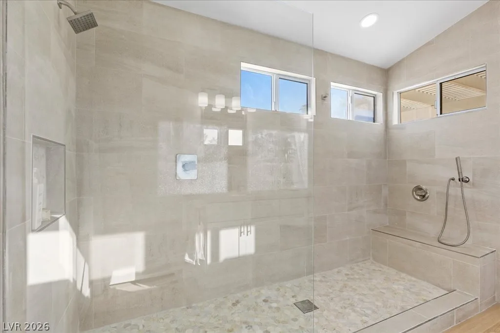 4682 Califa Drive — photo 5