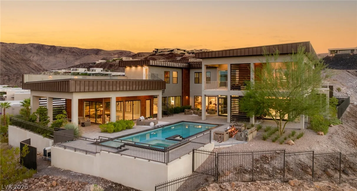 629 Dragon Peak Drive — photo 1