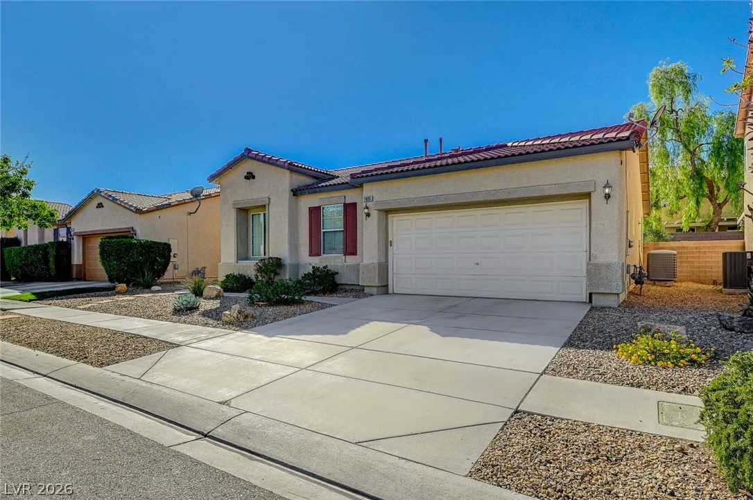 7905 Sagebrush Bend Street — photo 3