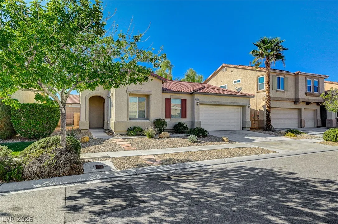7905 Sagebrush Bend Street — photo 4
