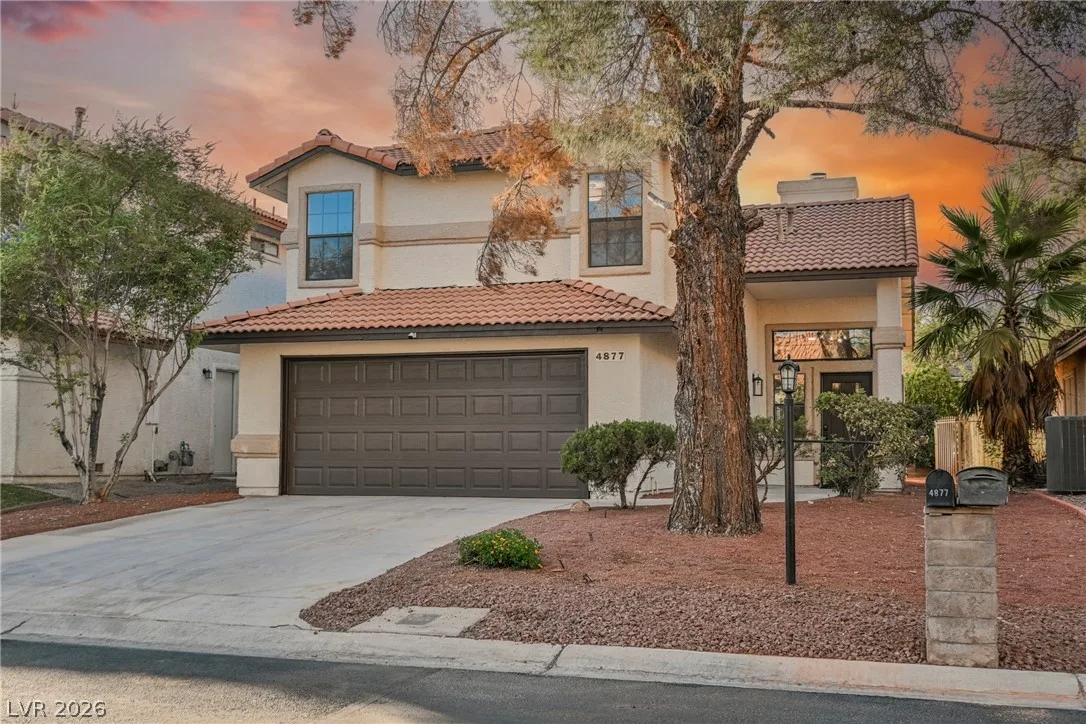 4877 Fiesta Lakes Street — photo 4