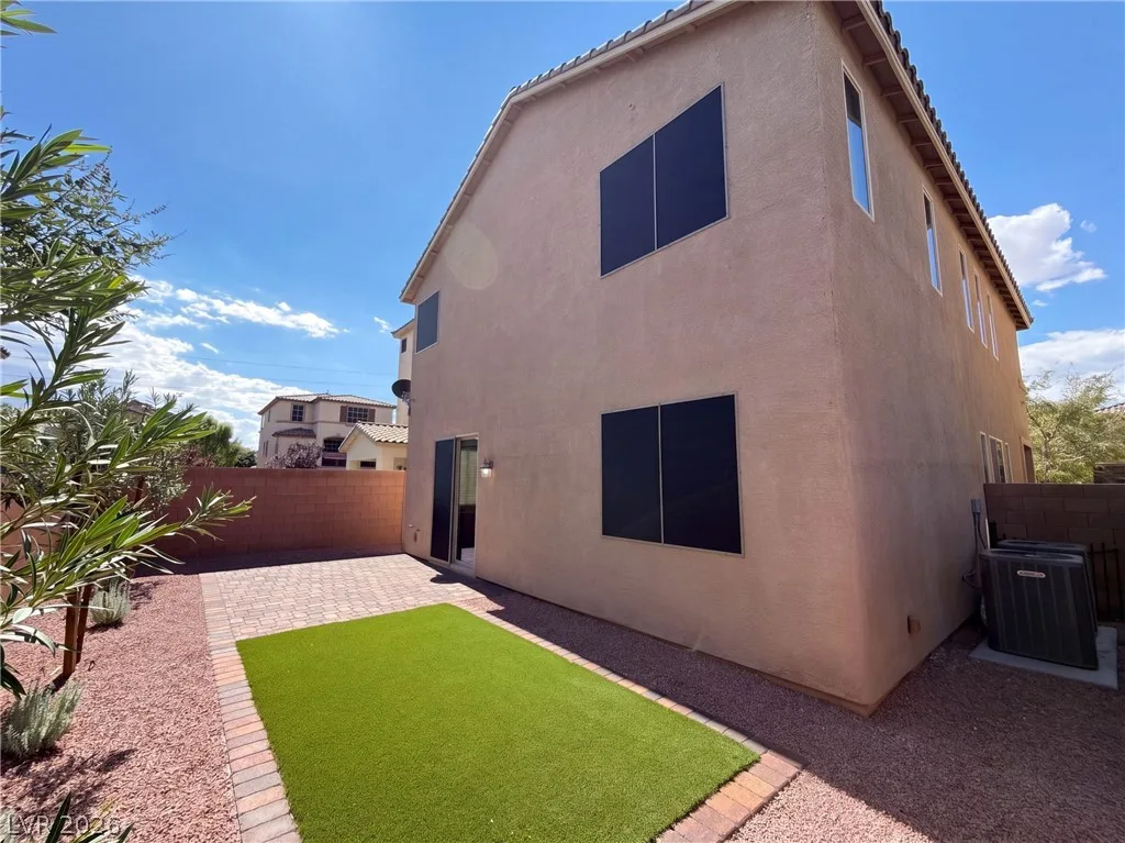 10852 Grey Seal Bay Street — photo 5