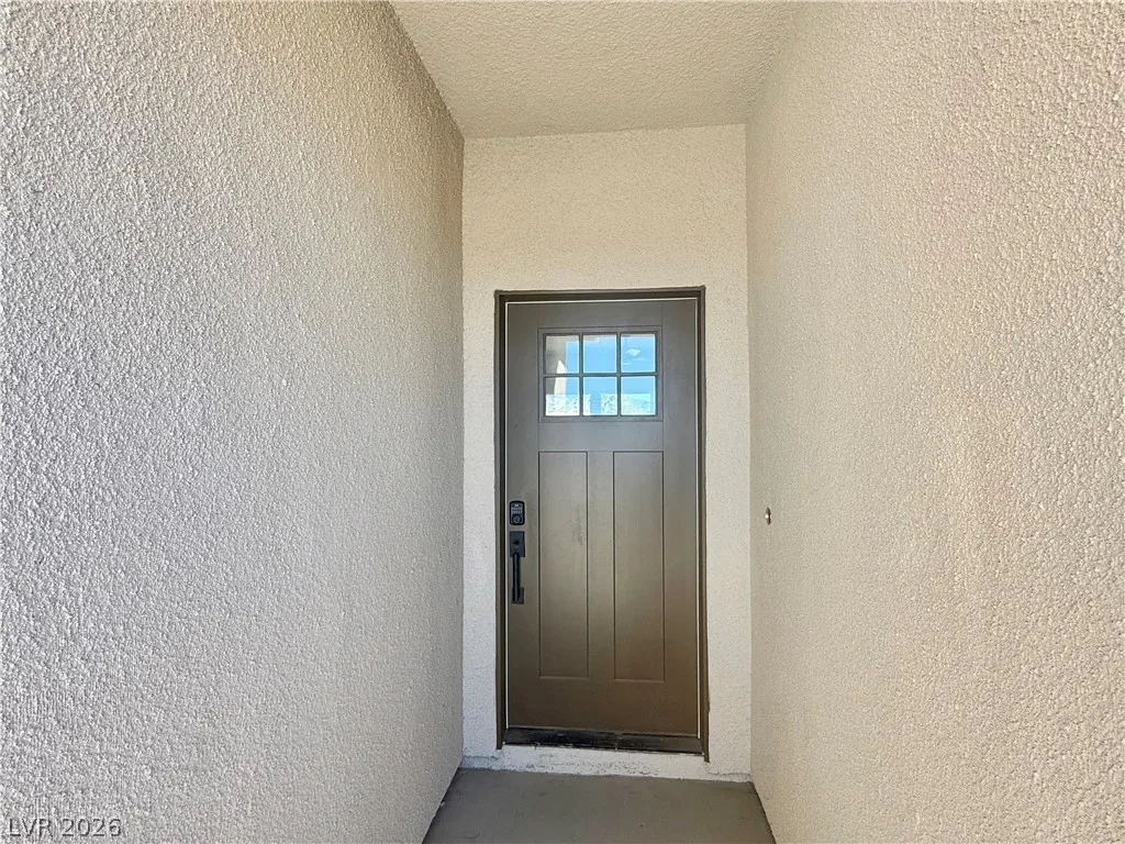 2886 Mount Charleston Drive — photo 2
