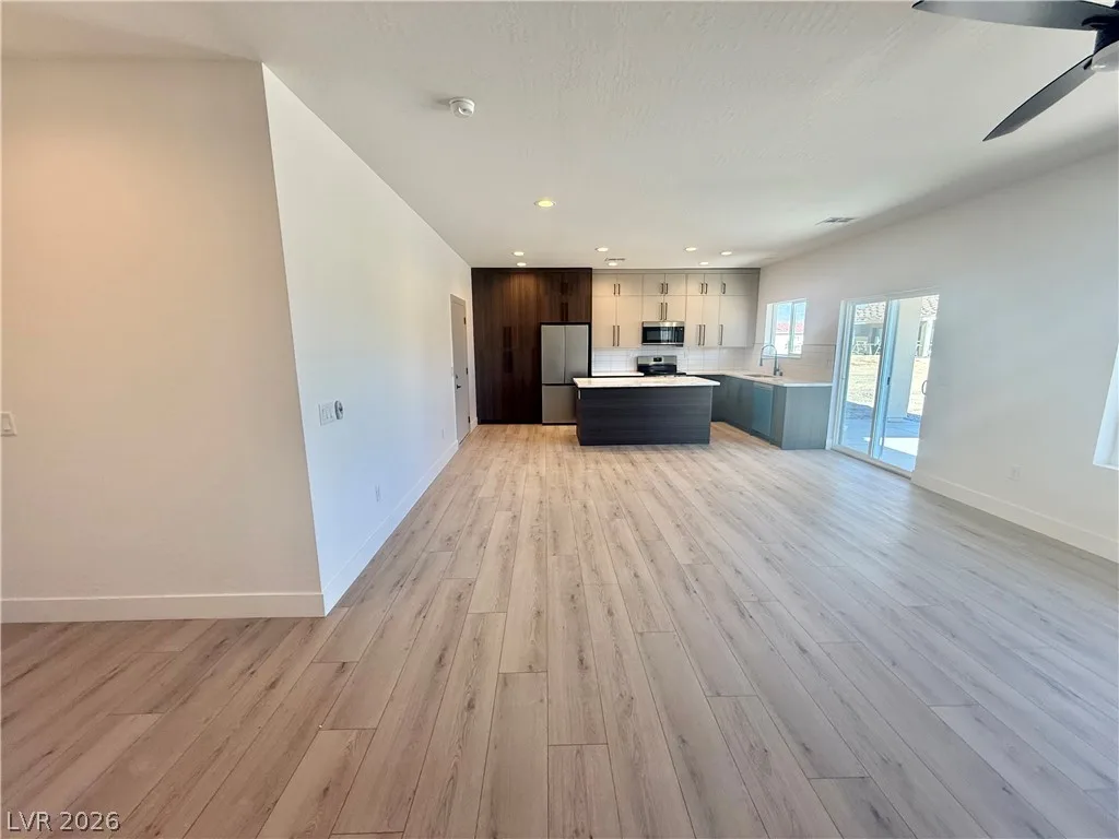 2886 Mount Charleston Drive — photo 3