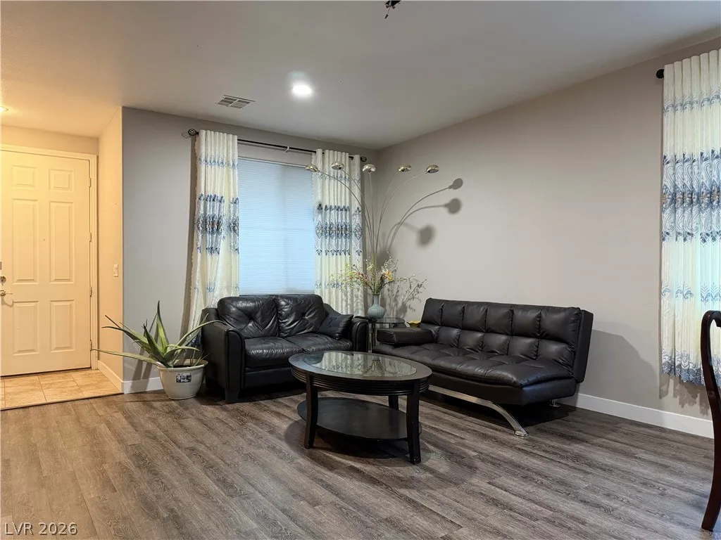 8345 Palace Heights Avenue — photo 4